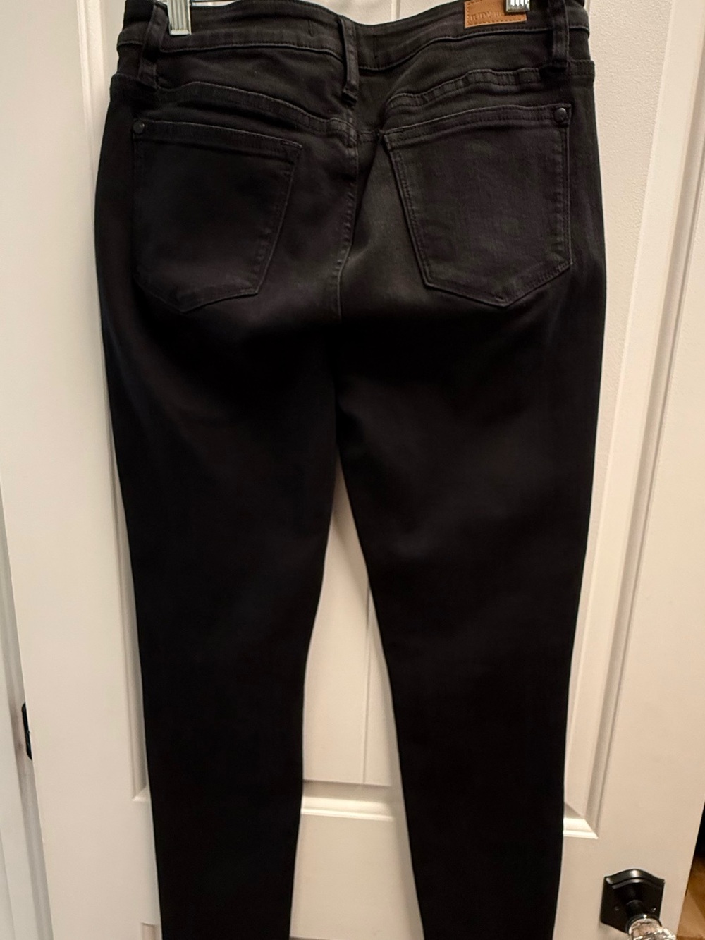 Womans Judy Blues Black Straight Leg Distressed And Raw Hem Size 7/28 Like New - Picture 2 of 11